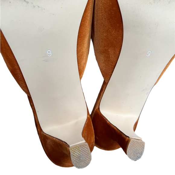 Retro style burnt orange velvet heels, Coconuts by Matisse, Sz 9 - Picture 7 of 9